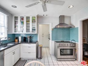 6171 Barrows Drive, Los Angeles CA 90048