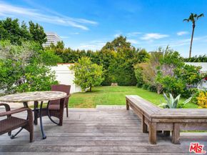 6171 Barrows Drive, Los Angeles CA 90048