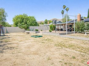 10550 Woldrich Street, Sylmar CA 91342