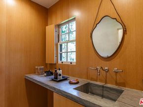 2601 Outpost Drive, Los Angeles CA 90068
