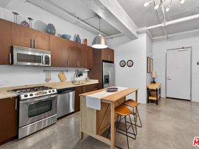 849 S Broadway 203, Los Angeles CA 90014