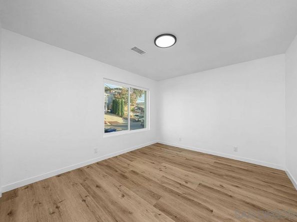 1020 Portola Ave, Spring Valley CA 91977
