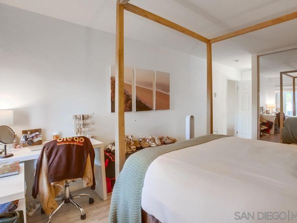 4600 Lamont Street 212, San Diego CA 92109