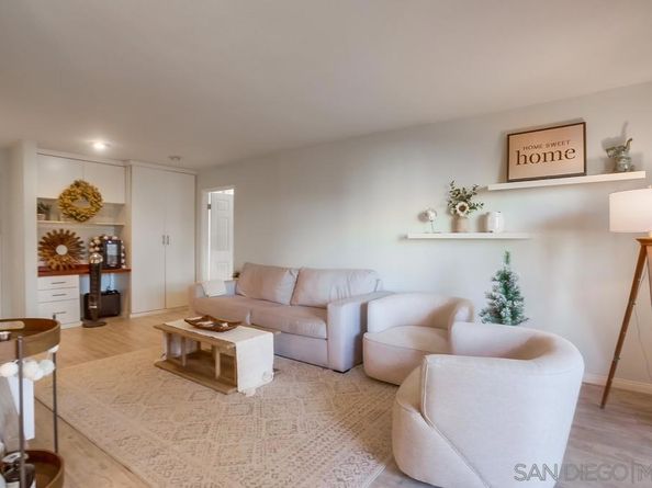 4600 Lamont Street 212, San Diego CA 92109