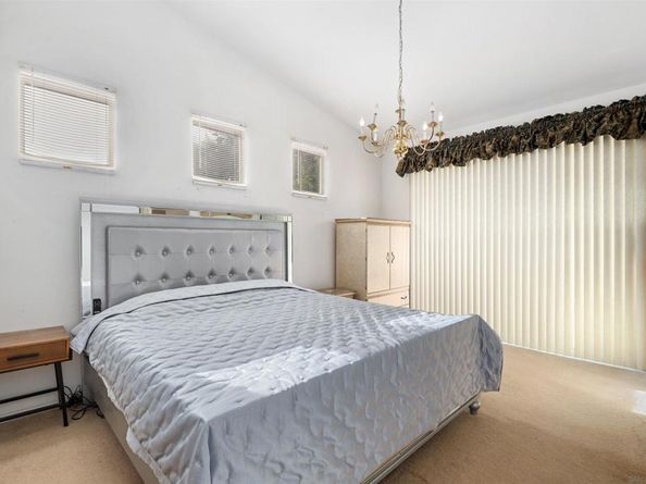 1505 Knoll Park Gln, Escondido CA 92029