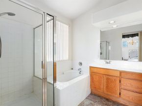 1505 Knoll Park Gln, Escondido CA 92029