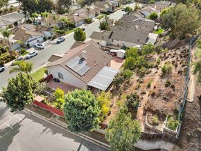 1505 Knoll Park Gln, Escondido CA 92029
