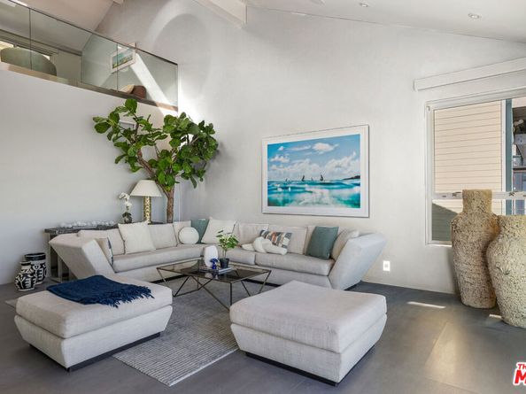 19640 Pacific Coast Highway, Malibu CA 90265
