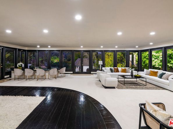10981 Bellagio Road, Los Angeles CA 90077