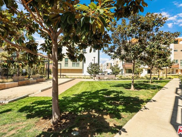 623 Cardiff Reef, Costa Mesa CA 92627