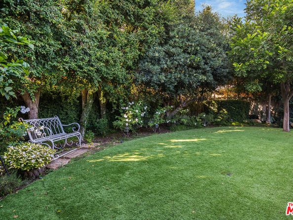 10339 Whipple Street, Toluca Lake CA 91602