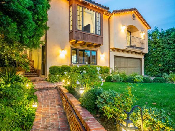 10339 Whipple Street, Toluca Lake CA 91602