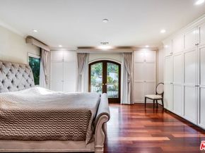 10339 Whipple Street, Toluca Lake CA 91602