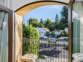 10339 Whipple Street, Toluca Lake CA 91602