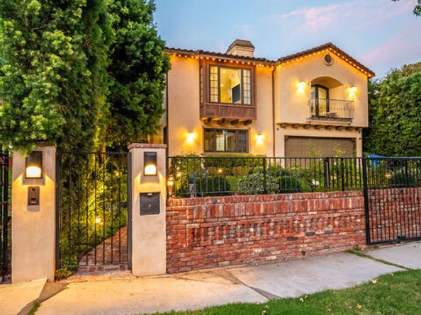 10339 Whipple Street, Toluca Lake CA 91602