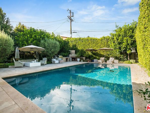 10339 Whipple Street, Toluca Lake CA 91602