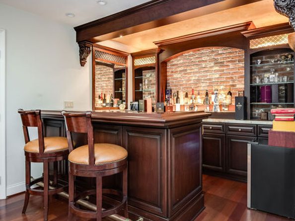 10339 Whipple Street, Toluca Lake CA 91602