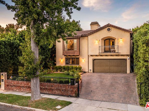 10339 Whipple Street, Toluca Lake CA 91602