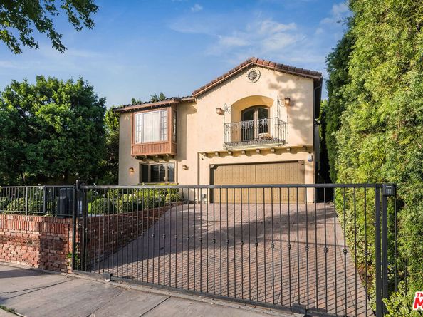 10339 Whipple Street, Toluca Lake CA 91602