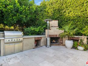 10339 Whipple Street, Toluca Lake CA 91602