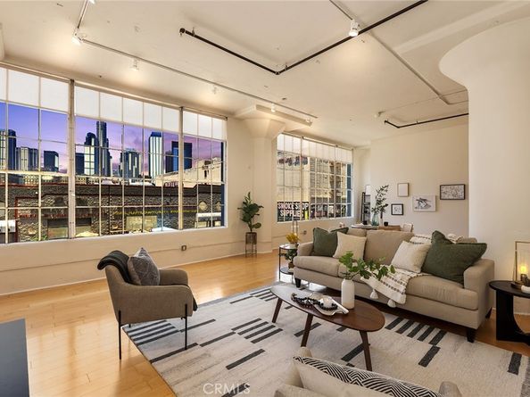 420 S San Pedro Street 211, Los Angeles CA 90013