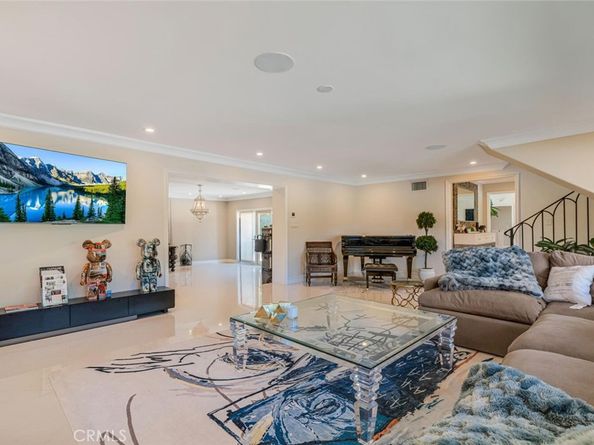 3025 Country Club, Glendale CA 91208