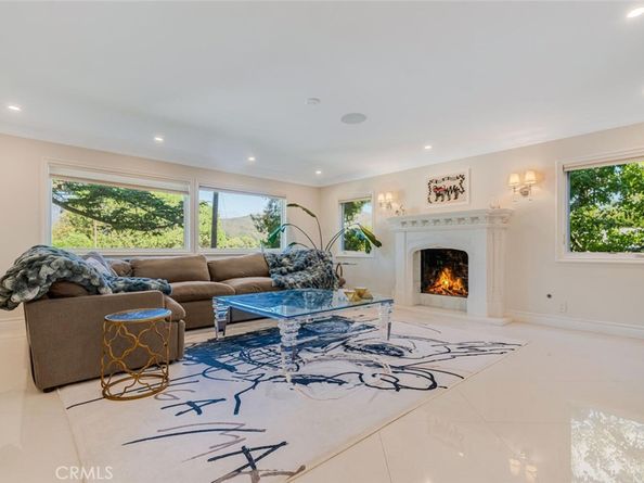 3025 Country Club, Glendale CA 91208