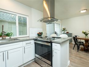 20718 Devonshire Street C, Chatsworth CA 91311