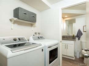20718 Devonshire Street C, Chatsworth CA 91311