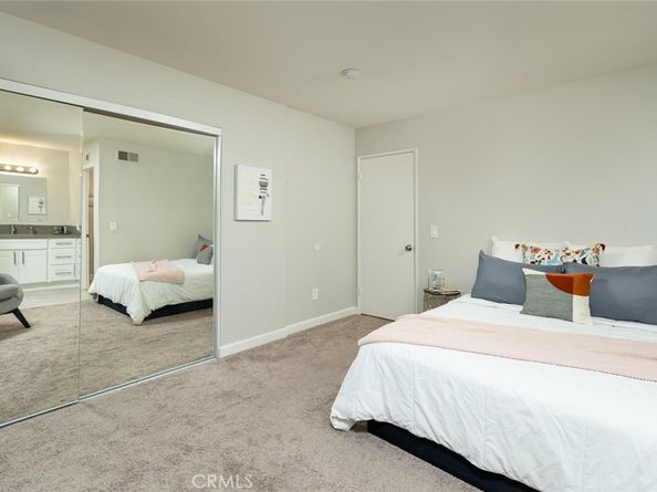20718 Devonshire Street C, Chatsworth CA 91311