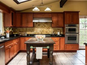 587 N Raymond, Pasadena CA 91103