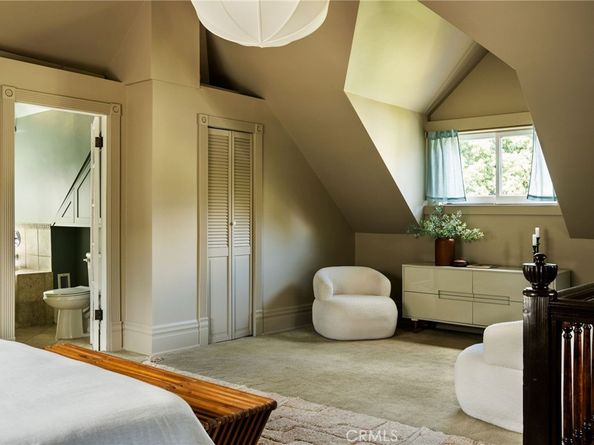 587 N Raymond, Pasadena CA 91103
