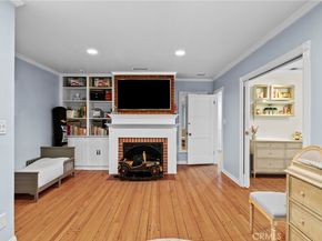 1046 E Grinnell Drive, Burbank CA 91501