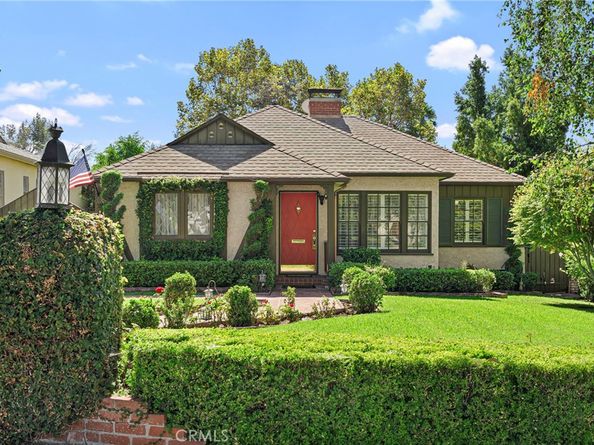 1046 E Grinnell Drive, Burbank CA 91501