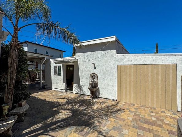 11753 Blythe Street, North Hollywood CA 91605