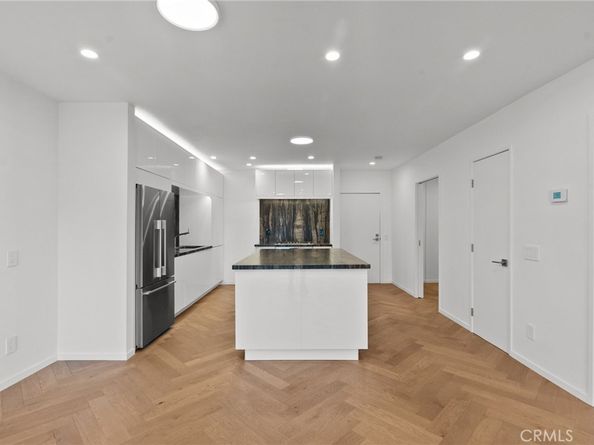 330 N Jackson Street 313, Glendale CA 91206
