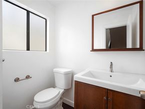 300 N Isabel Street 10, Glendale CA 91206