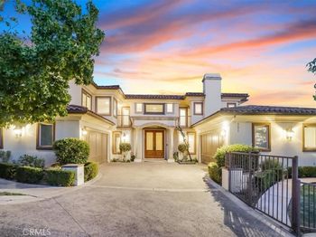 891 Crescent Drive