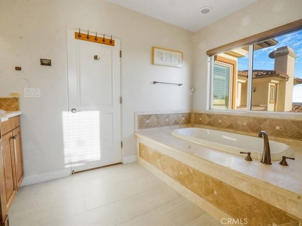 891 Crescent Drive, Monrovia CA 91016