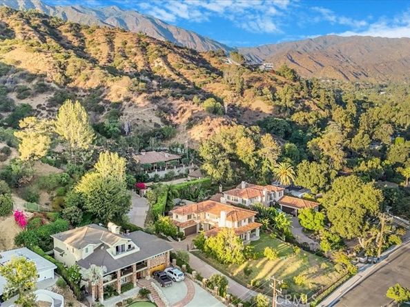 891 Crescent Drive, Monrovia CA 91016