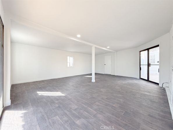 556 W 99th Street, Los Angeles CA 90044