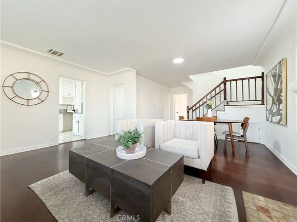 556 W 99th Street, Los Angeles CA 90044