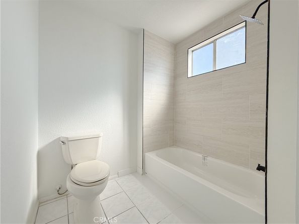 556 W 99th Street, Los Angeles CA 90044