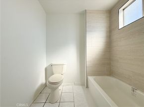 556 W 99th Street, Los Angeles CA 90044