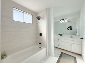 556 W 99th Street, Los Angeles CA 90044