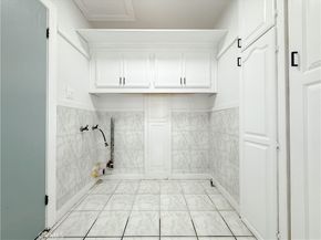 556 W 99th Street, Los Angeles CA 90044