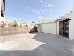 556 W 99th Street, Los Angeles CA 90044