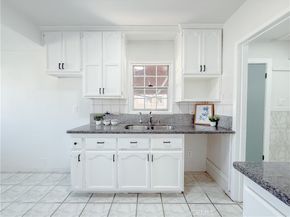 556 W 99th Street, Los Angeles CA 90044