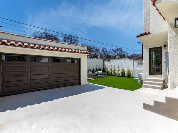 4325 9th Avenue, Los Angeles CA 90008