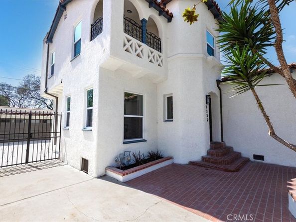 4325 9th Avenue, Los Angeles CA 90008